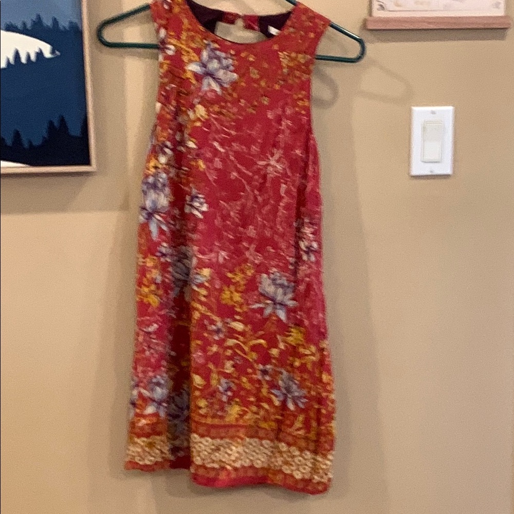 New with tags size XS Eoote  Sleeveless open back breezy Dress in Red and Yellow